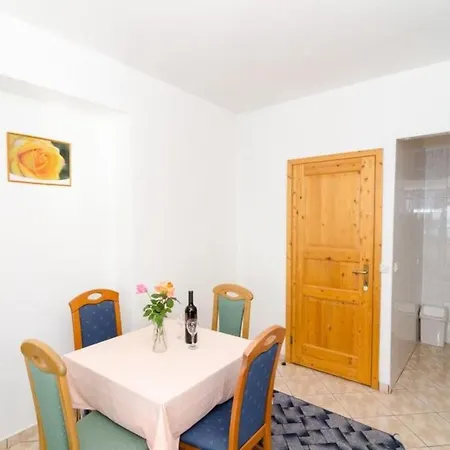 アパート Matusko - One-bedroom With Balcony *