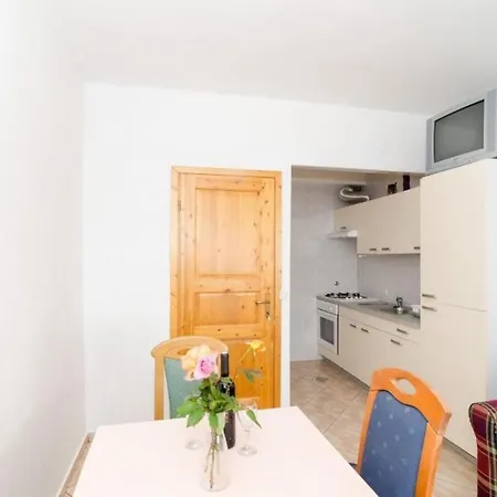 Matusko - One-bedroom With Balcony * ムリニ